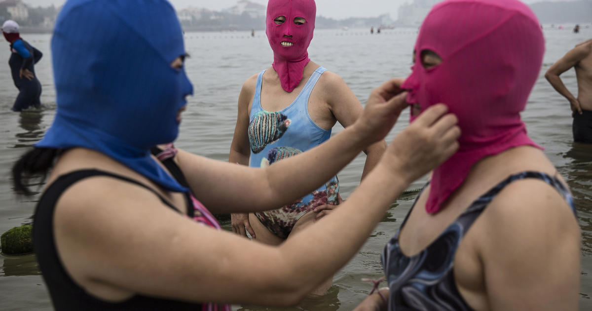 Download The Face Kini Cbs News PSD Mockup Templates