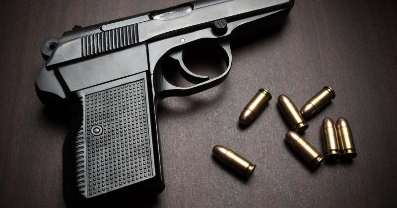 Rates Of Gun Deaths Vary Widely In U S Cbs News