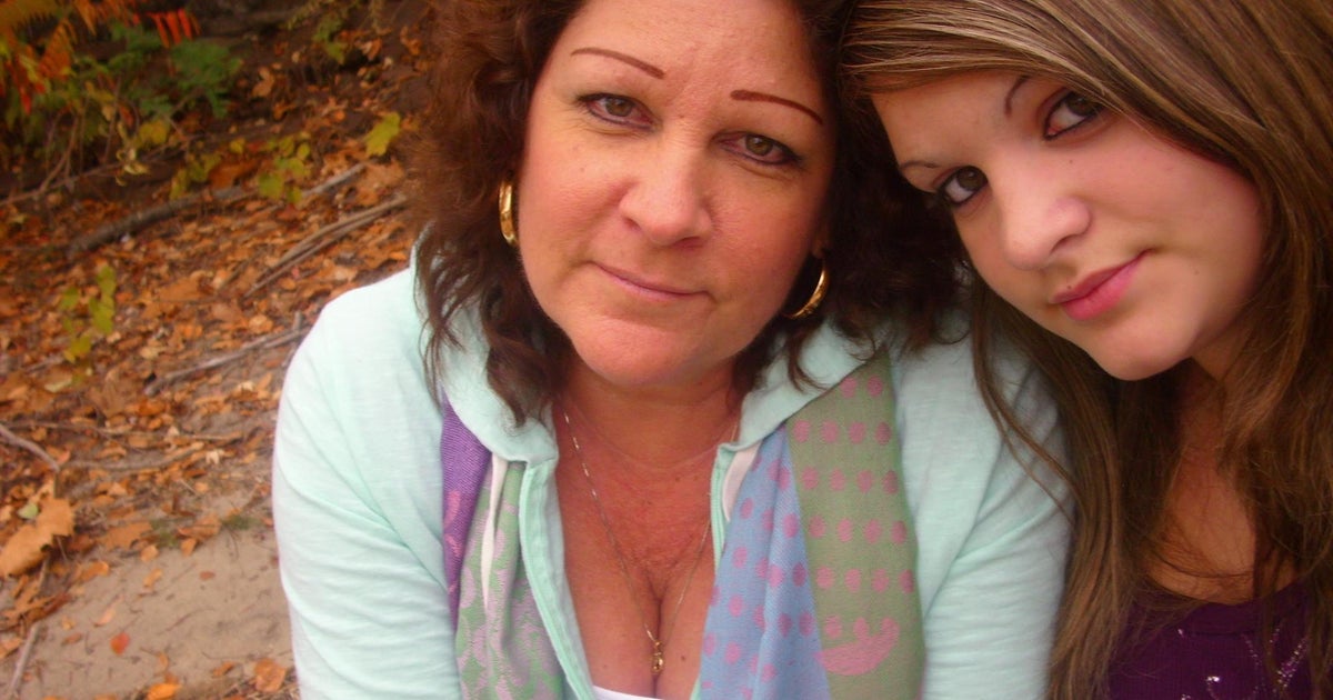 Teen cancer patient forced to undergo chemotherapy now in remission(01)