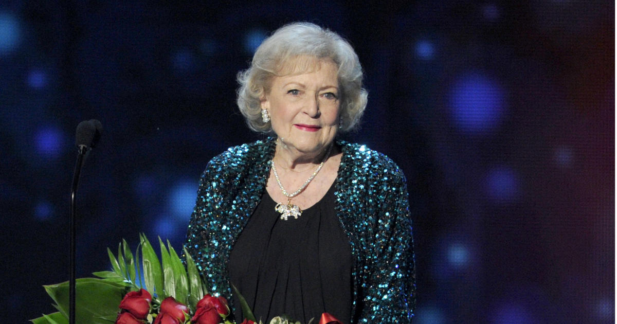 Featured image of post Betty White died of a stroke she suffered six days earlier