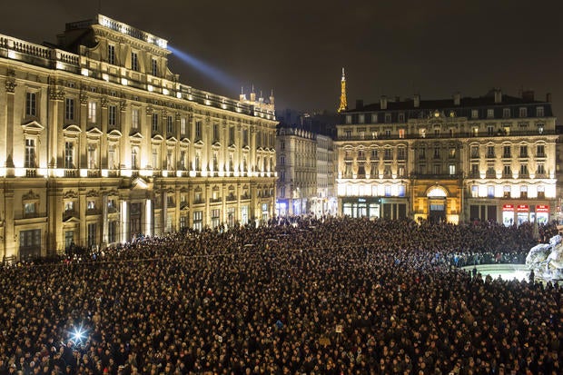 Thousands react to Paris shooting 