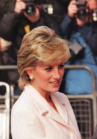 Breast Cancer Fundraiser - Princess Diana: A photo album - CBS News