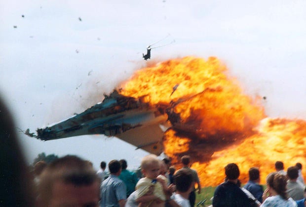 March 28, 1977 - Tragic Plane Crashes - Pictures - CBS News