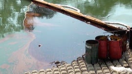 petroleoderramado.jpg