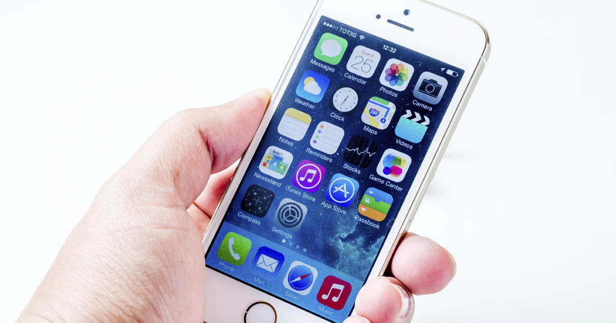 Apple's fix for the iPhone-crashing text bug - CBS News