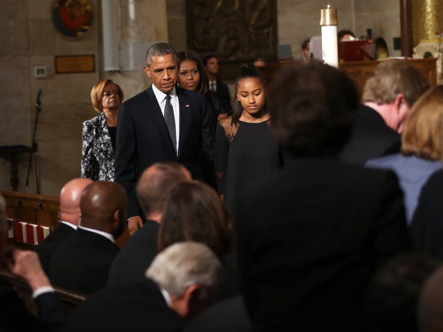 Chris Martin The Vice President S Eldest Son Beau Biden Eulogized At Funeral Cbs News