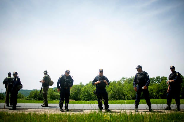 Manhunt ends for escaped NY killers 