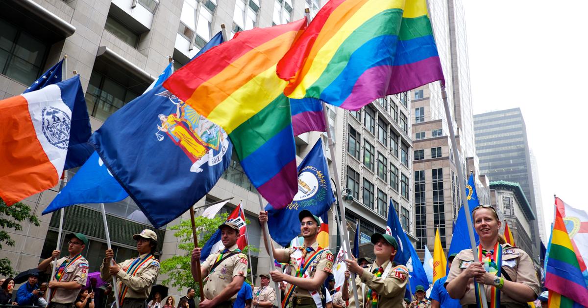 Boy Scouts Of America Ends Ban On Gay Adult Leaders Cbs News