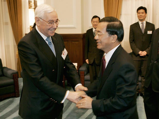 Taiwan's President Chen Shui-bian greets former U.S. Ambassador to China Winston Lord at the Presidential Office in Taipei
