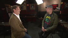 mo-amer-with-don-dahler-at-comic-strip-in-new-york-city-credit-cbs.jpg