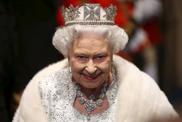 Britain S Longest Reigning Monarch Queen Elizabeth Ii Through The Years Cbs News