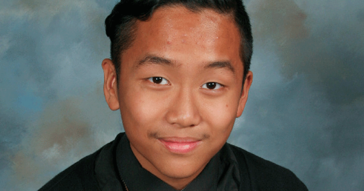 Seattle High School Football Player Kenney Bui Dies After Game Injury Cbs News