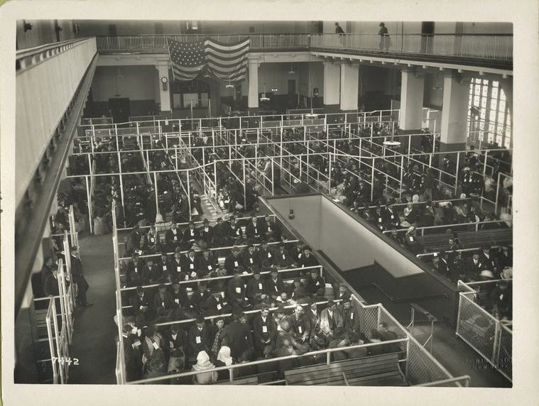 Ellis Island immigrant portraits circa 1900 CBS News