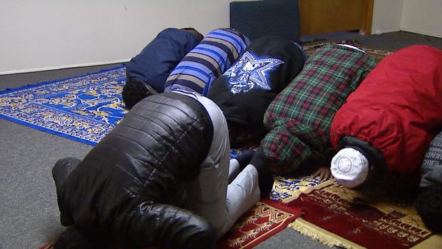 muslim-workers.jpg