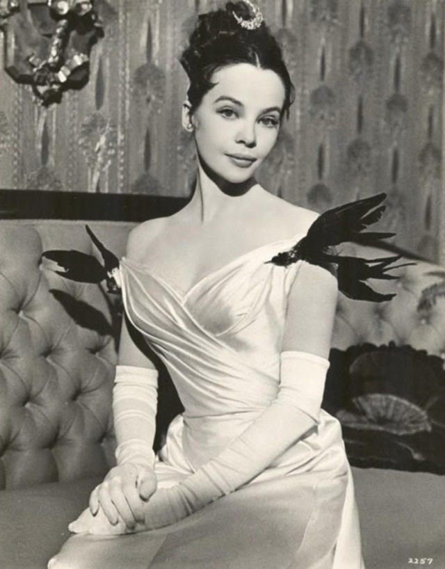 Pictures of leslie caron