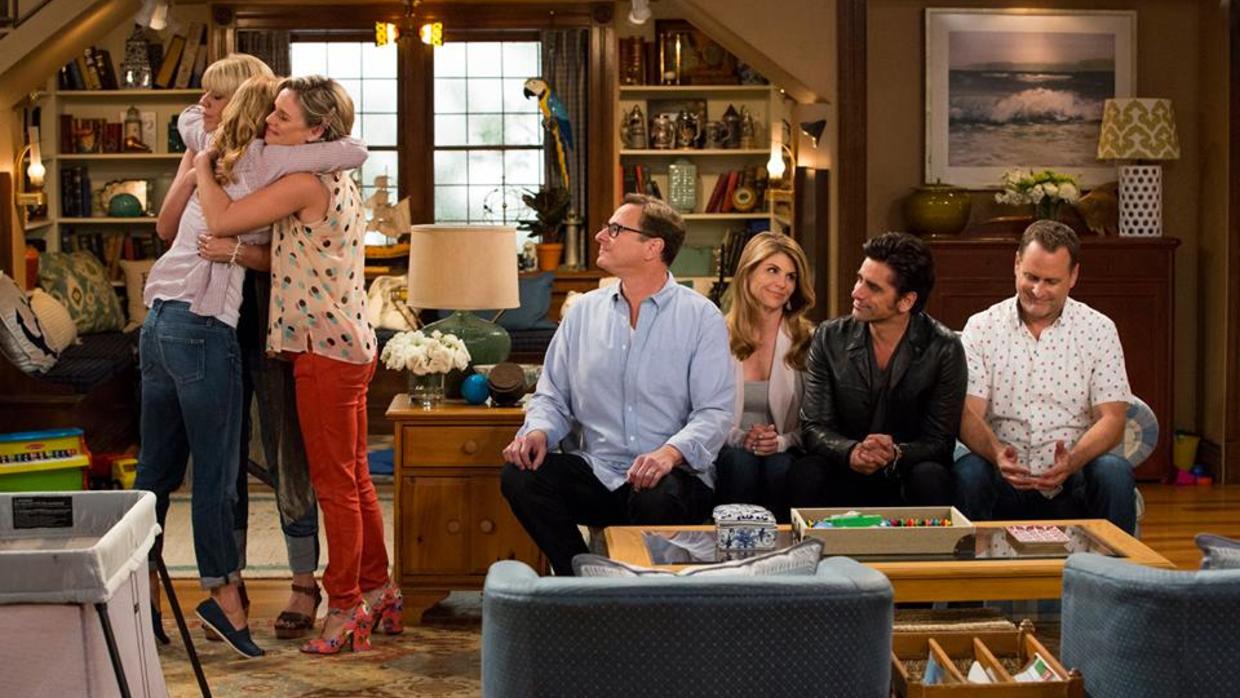 Review Round Up Netflix S Fuller House Is Not Binge