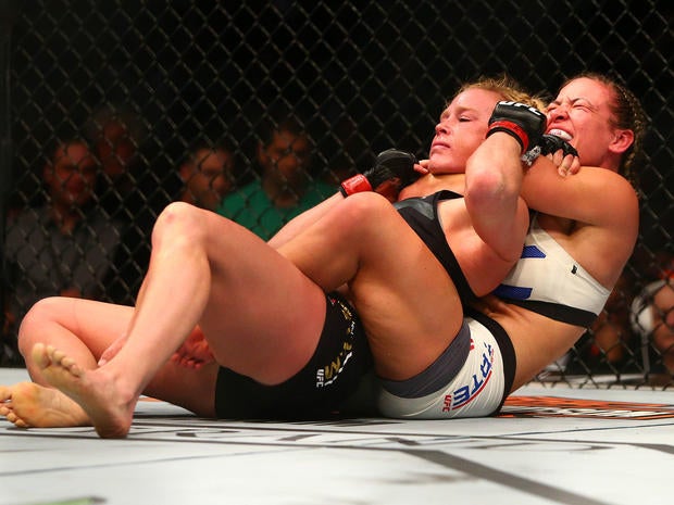 2016-03-06t054150z1547099368nocidrtrmadp3mma-ufc-196-holm-vs-tate.jpg