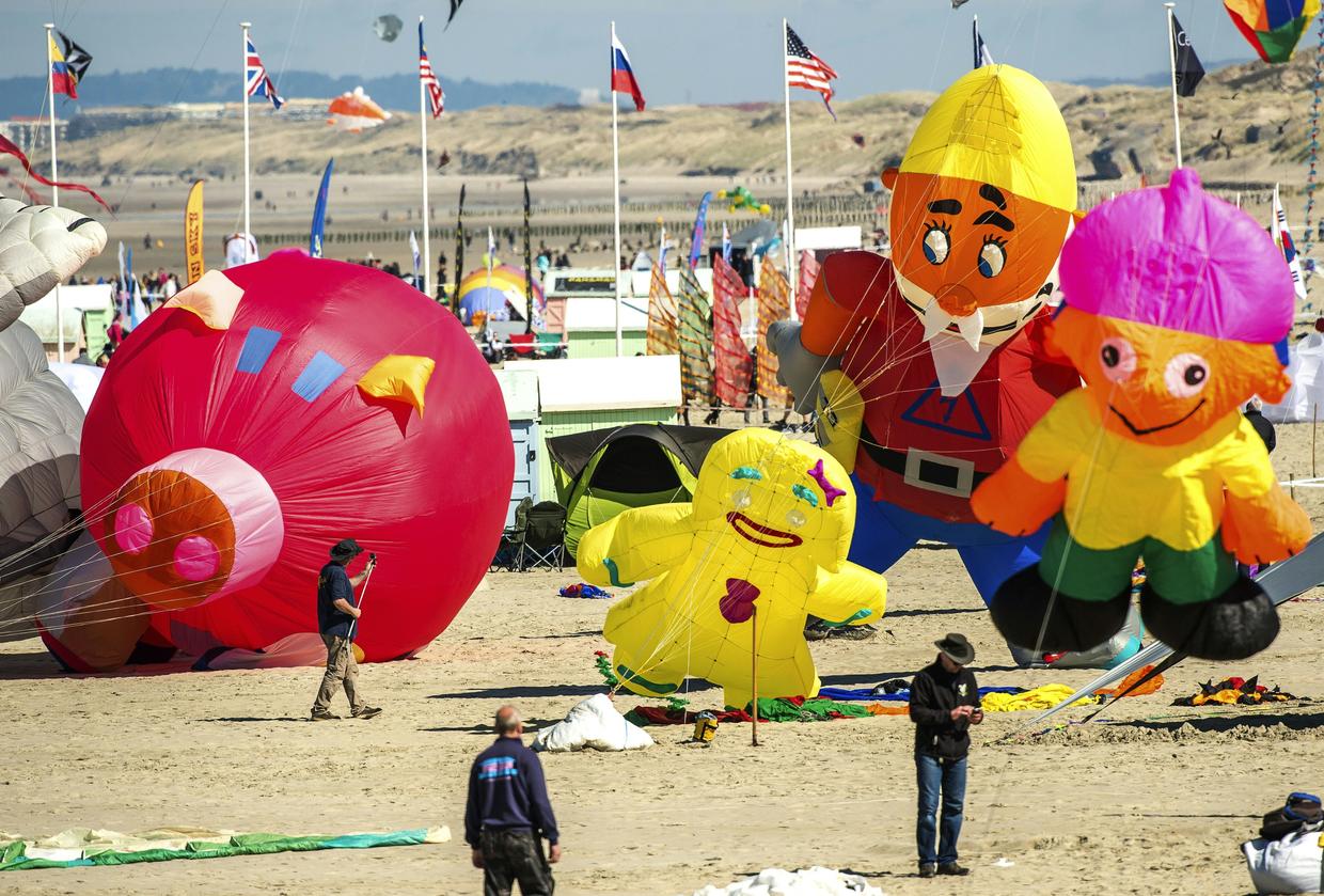 International Kite Festival Giant kites soar at International Kite