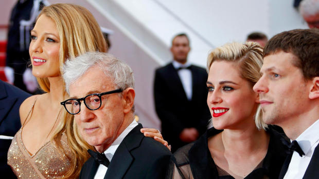 Woody Allen Cant Escape Sexual Assault Allegations At Cannes Cbs News