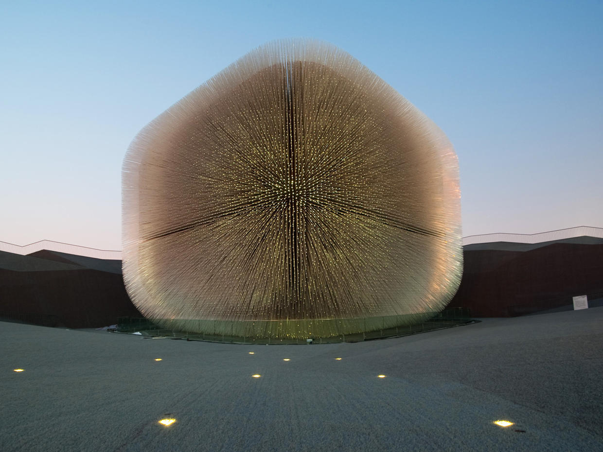 The extraordinary designs of Thomas Heatherwick - CBS News