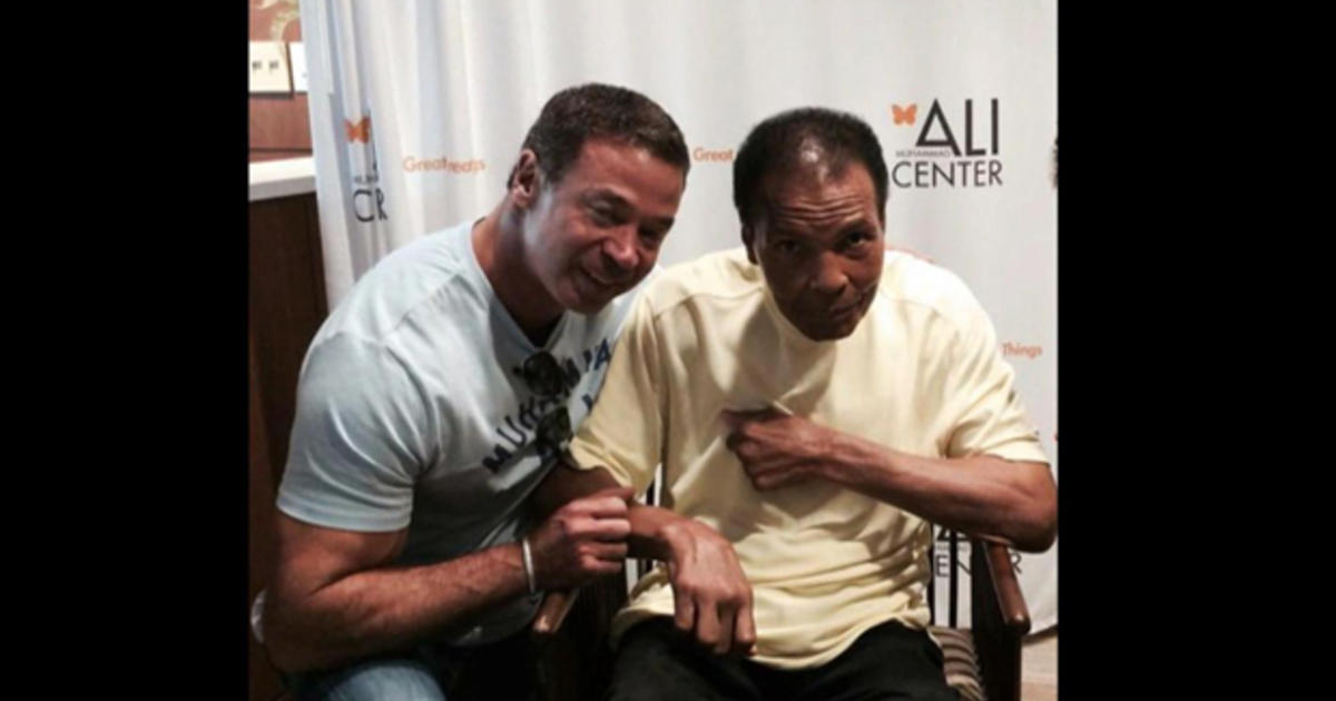 Muhammad Ali: Friends remember final days of "The Greatest 