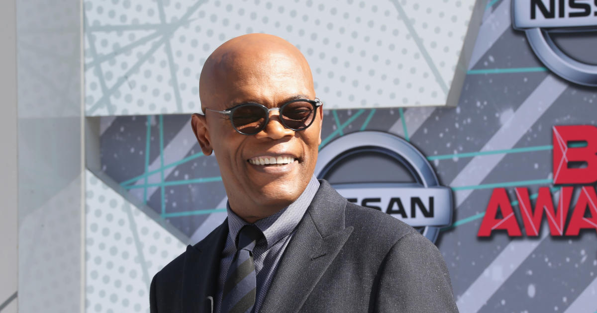 Samuel L. Jackson insists his "Star Wars" character is still alive