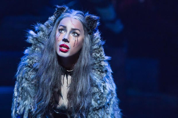 leonalewisasgrizabellaincatsonbroadway-photobymatthewmurphy.jpg