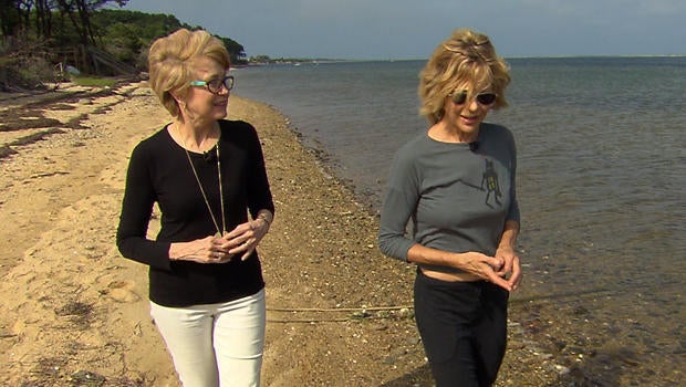meg-ryan-with-jane-pauley-marthas-vineyard-620.jpg