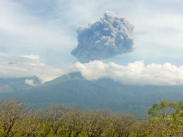 mount-barujari-indonesia-volcano.jpg 
