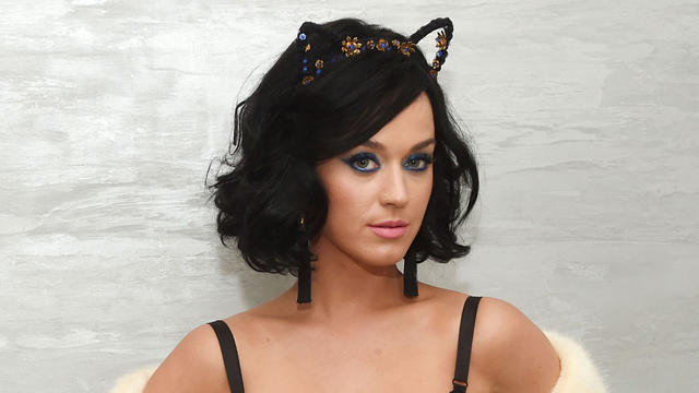 katy-perry-photo-by-jamie-mccarthygetty-images-for-covergirl1.jpg 