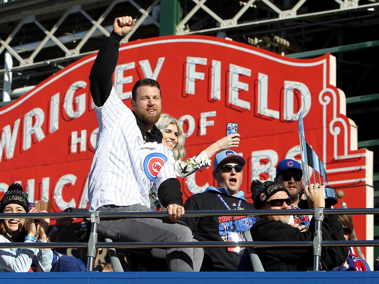 World Series 2016: Chicago Cubs' victory parade - CBS News