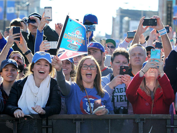 chicago-cubs-world-series-parade-gettyimages-621089704.jpg 