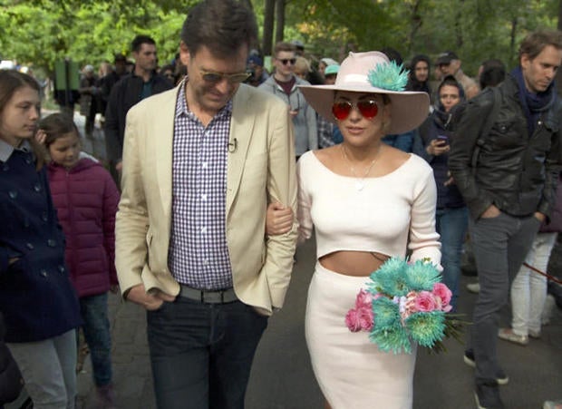lady-gaga-lee-cowan-central-park-promo.jpg