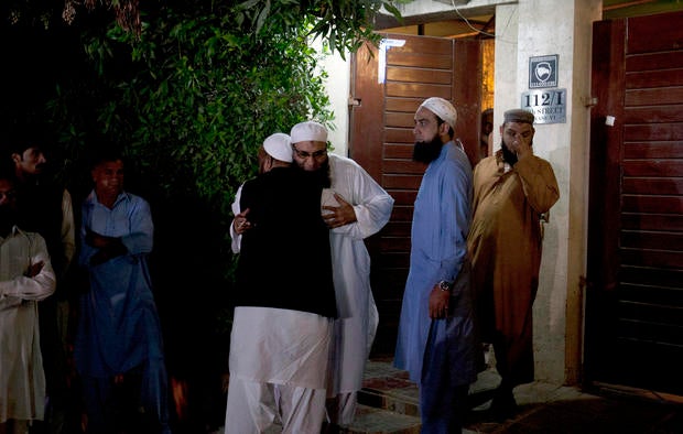 ap-16342545666434-junaid-jamshed-relatives.jpg