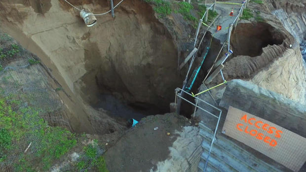Southern California Sinkhole Giant Sinkholes Pictures