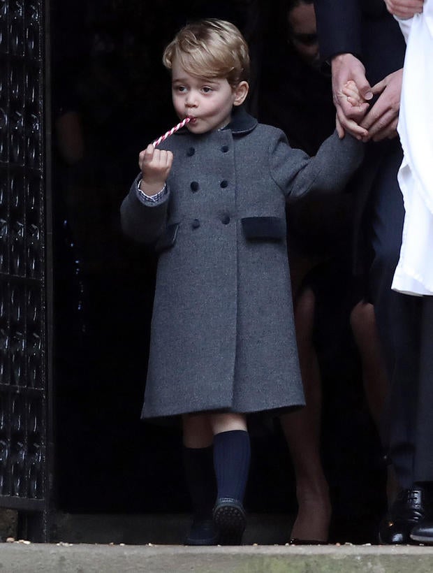 2016-12-25t140528z-1879187641-rc1df2dd0820-rtrmadp-3-christmas-season-royals.jpg