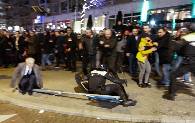 rotterdam-demonstrations-2017-3-11.jpg