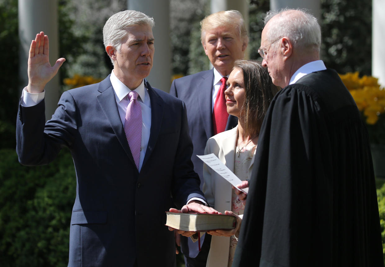 Neil Gorsuch Sworn In As Supreme Court Justice Cbs News 