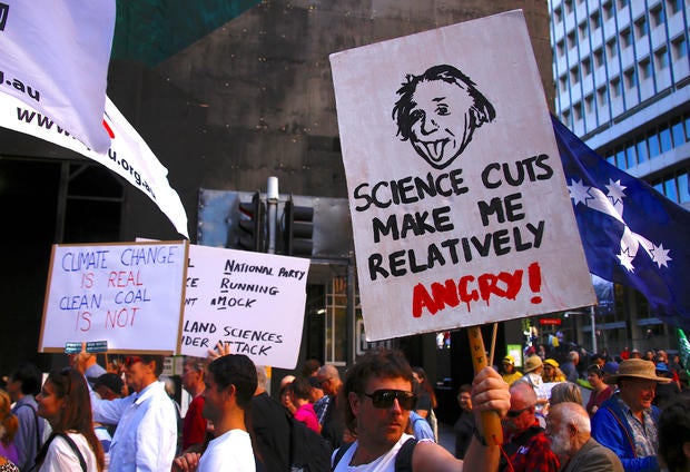 2017-04-22t062317z-893914122-rc127821e550-rtrmadp-3-earth-day-australia.jpg