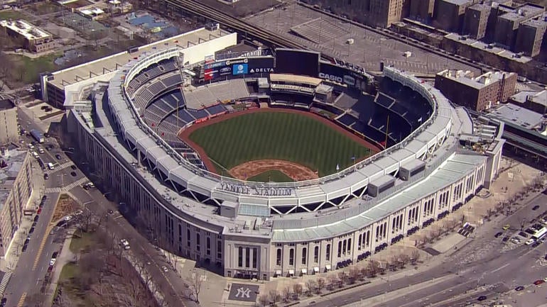 ot-bloombergz-yankeestadium.jpg