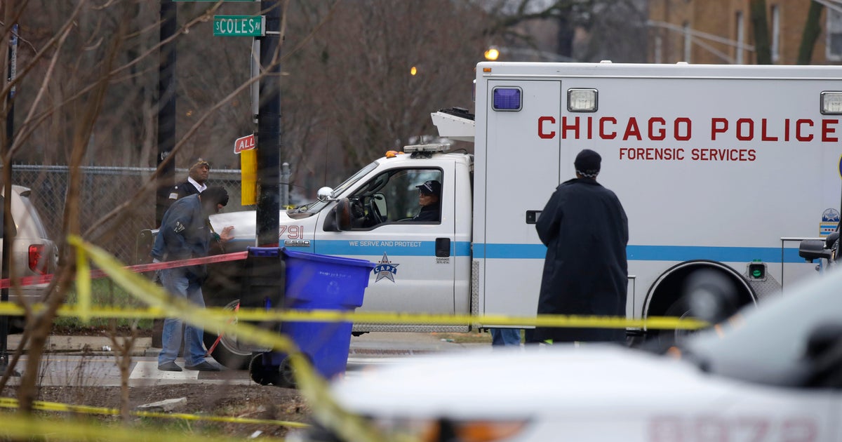 Report 1,000 shooting victims in Chicago this year so far CBS News