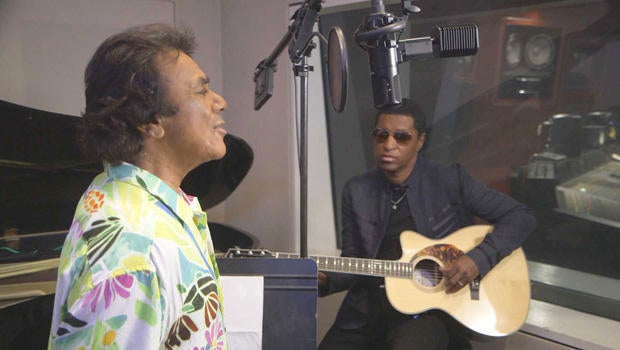 johnny-mathis-kenny-babyface-edmonds-in-recording-studio-620.jpg