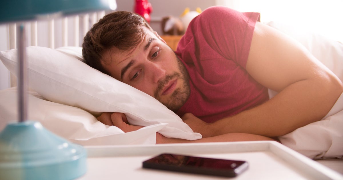 Staying up late and sleeping in on weekends may take toll on health