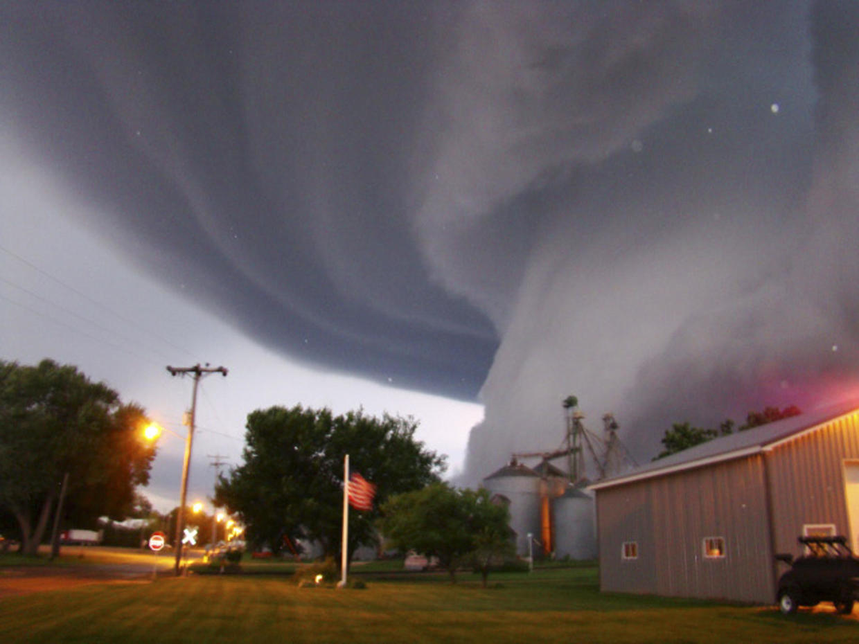 Craziest stormchaser photos of tornado season CBS News