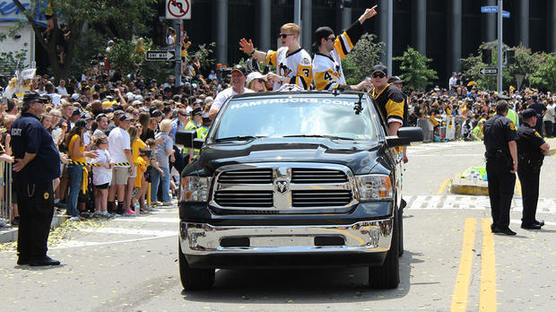 stanley-cup-parade-17.jpg 