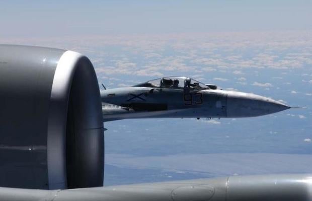 170622-intercept-russia-us-recon-jet-01.jpg