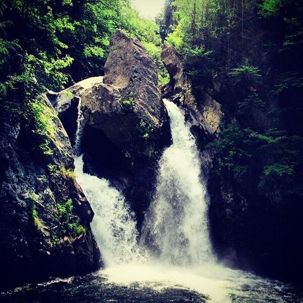New York man dies at Bash Bish Falls in Massachusetts CBS News