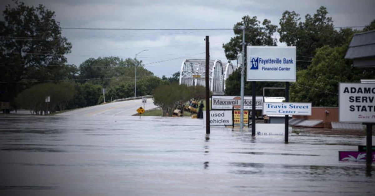 Colorado River flooding force Texans from their homes Videos CBS News