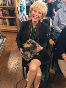 lesley-stahl-with-parnassus-books-shop-dog-mary-todd-lincoln-coffman-244.jpg