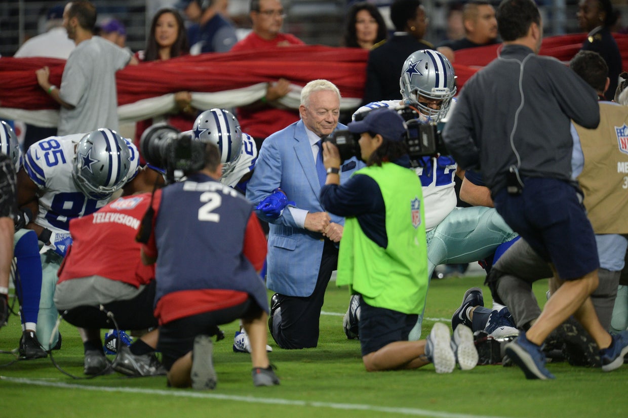 Cowboys Owner Jerry Jones Kneels With Players Before National Anthem In Arizona CBS News